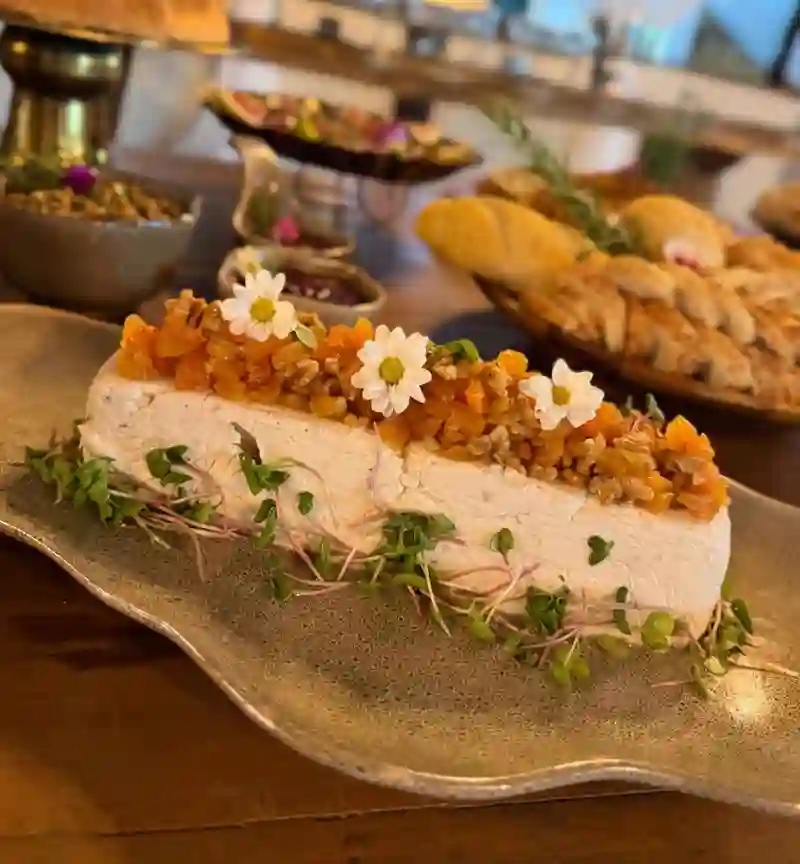 Detalhe de prato da La Bellini Gastronomia